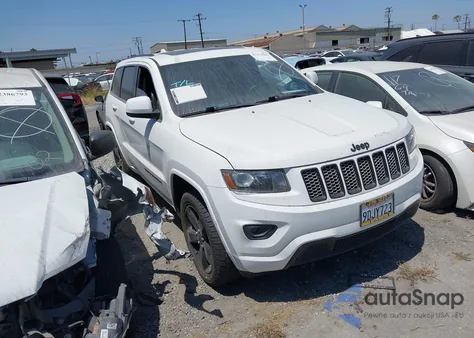 2015 Jeep Grand Cherokee Laredo z USA, uszkodzony, nr VIN 1C4RJFAGXFC141703
